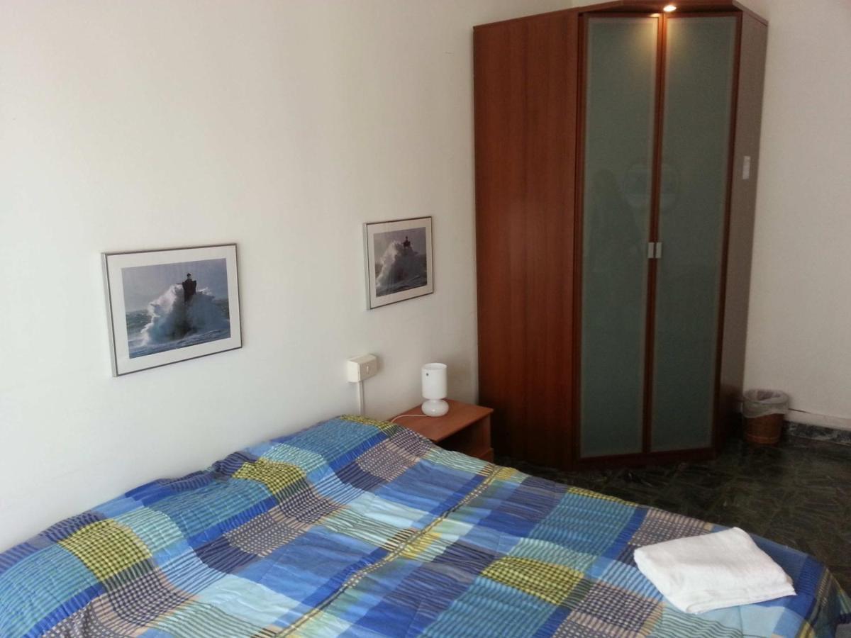 A Due Passi Dal Treno Apartment Pisa Cameră foto